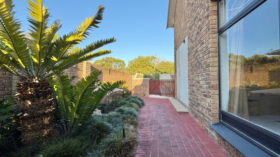 4 Bedroom Property for Sale in The Palms Western Cape